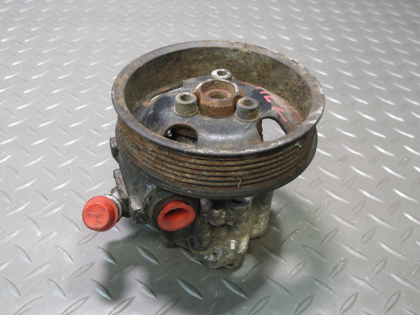 99-00 VW Eurovan T4 2.8L Power Steering Pump w Pulley OEM