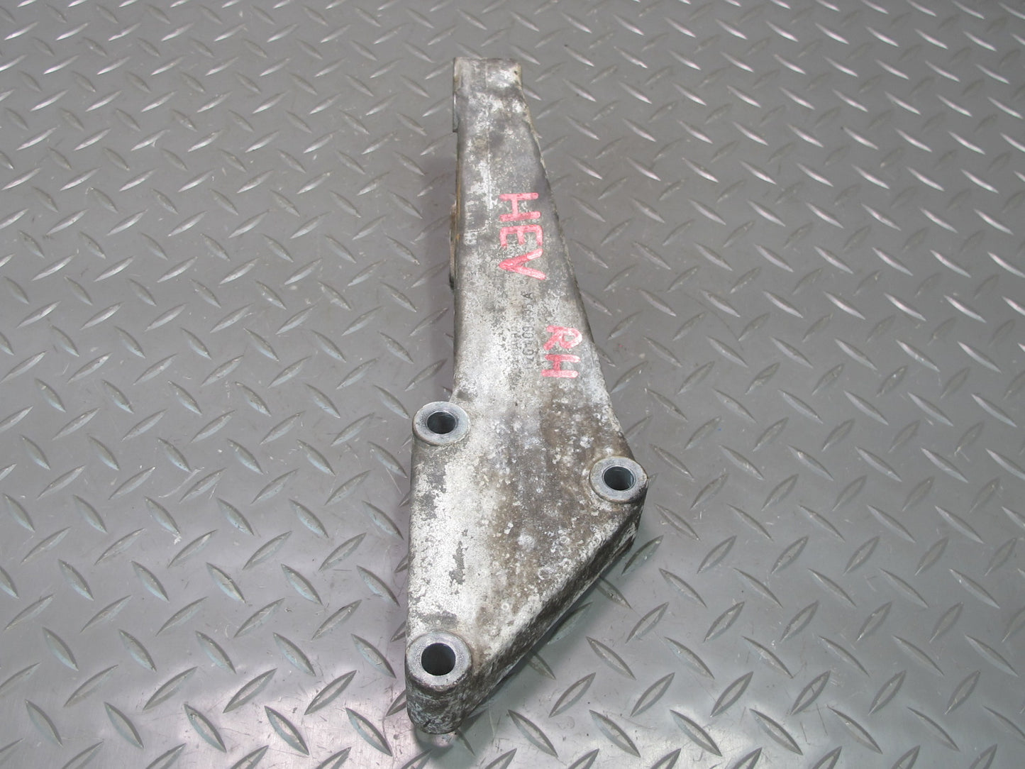 99-00 VW Eurovan T4 2.8L Engine Motor Mount Support 02G409905A OEM