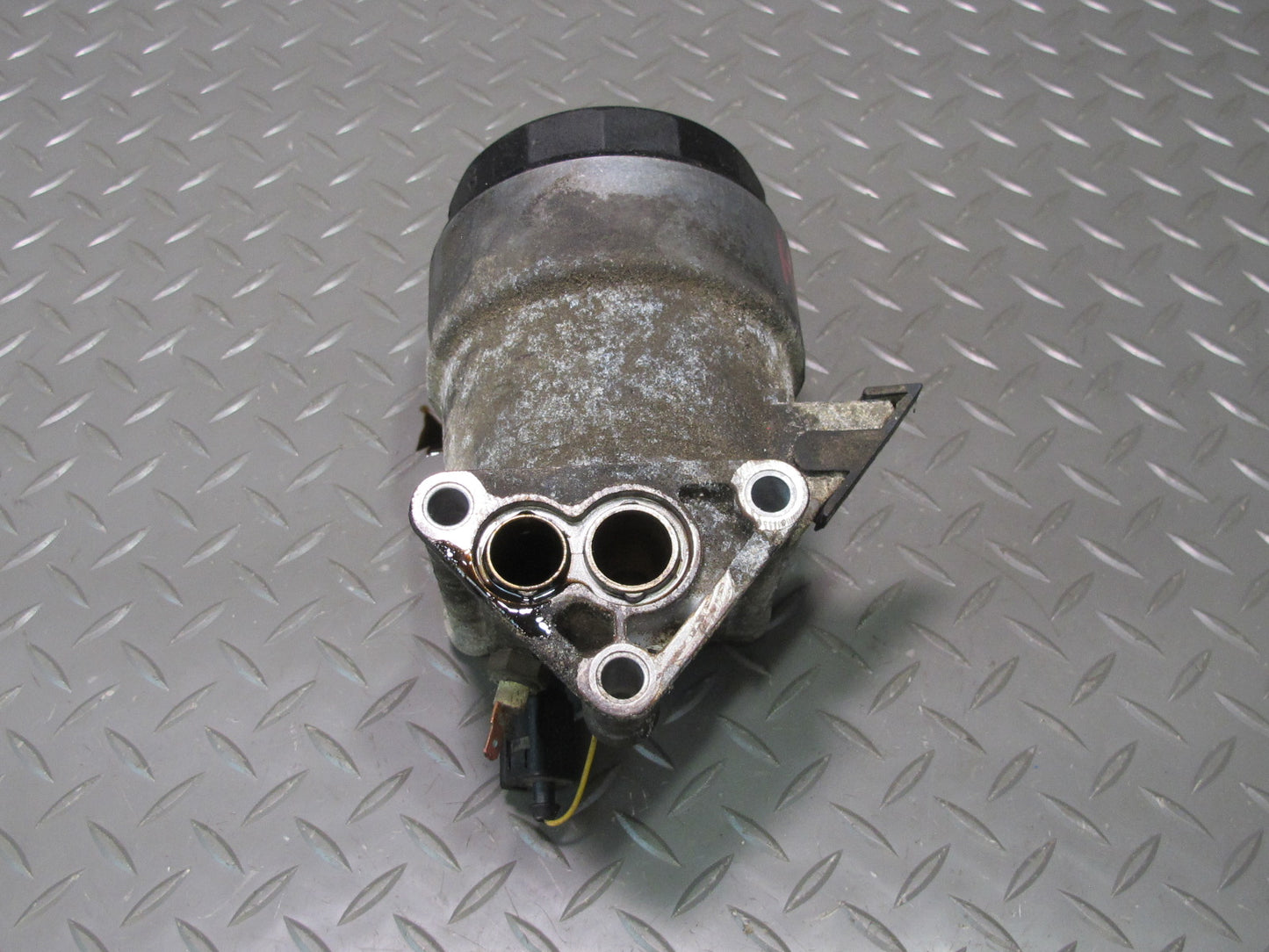 99-00 VW Eurovan T4 2.8L Engine Motor Oil Filter Housing OEM