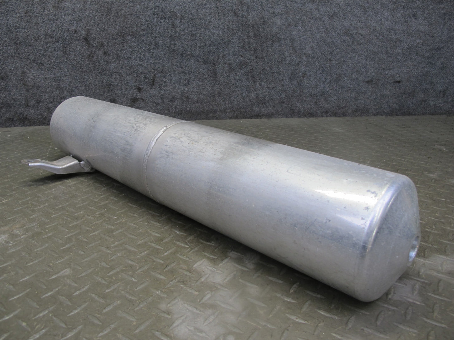 2011-2018 Porsche Cayenne 958 Air Suspension Tank Reservoir 7P0616201A