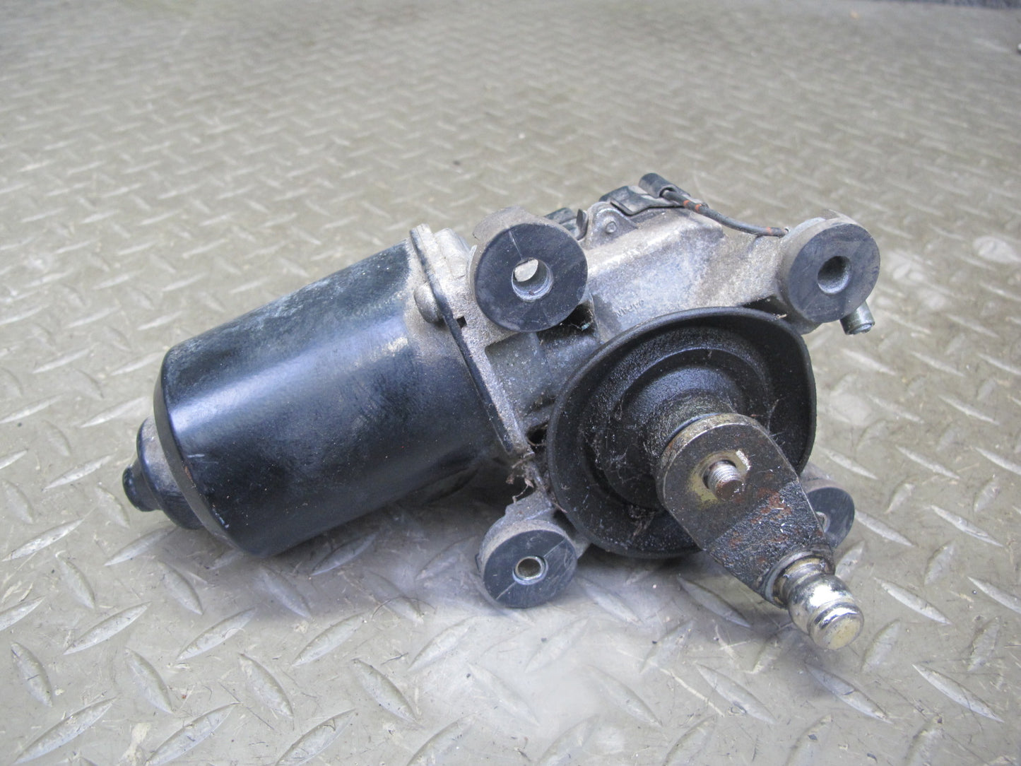 86-92 Toyota Supra MA70L Front Windshield Wiper Transmission Linkage w Motor OEM