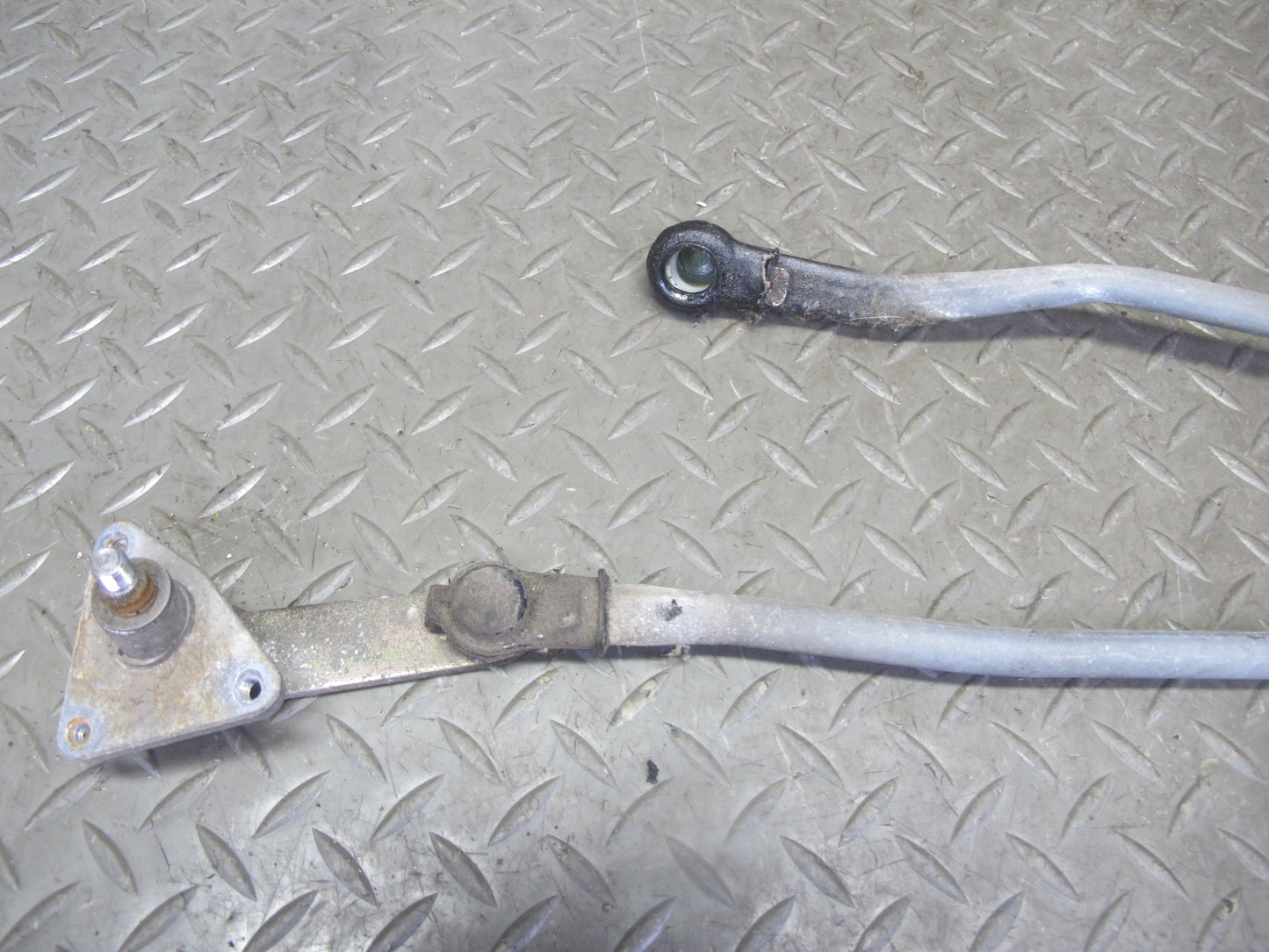 86-92 Toyota Supra MA70L Front Windshield Wiper Transmission Linkage w Motor OEM