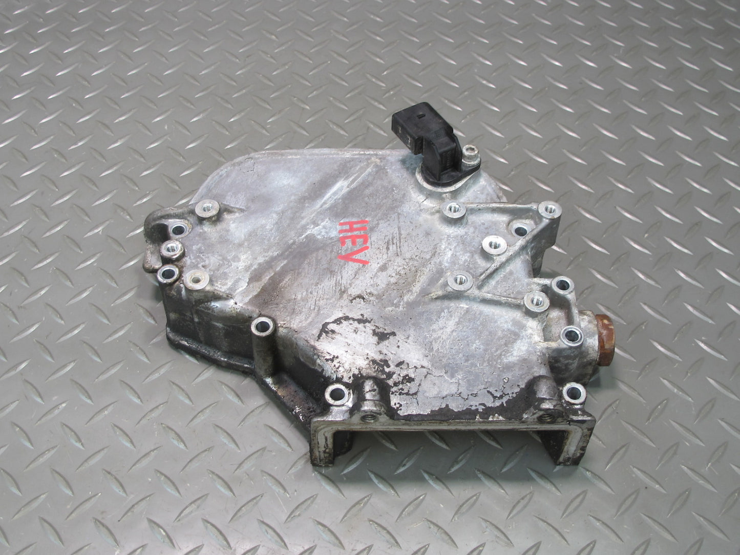 99-00 VW Eurovan T4 2.8L Engine Motor Upper Timing Chain  Plate Cover OEM