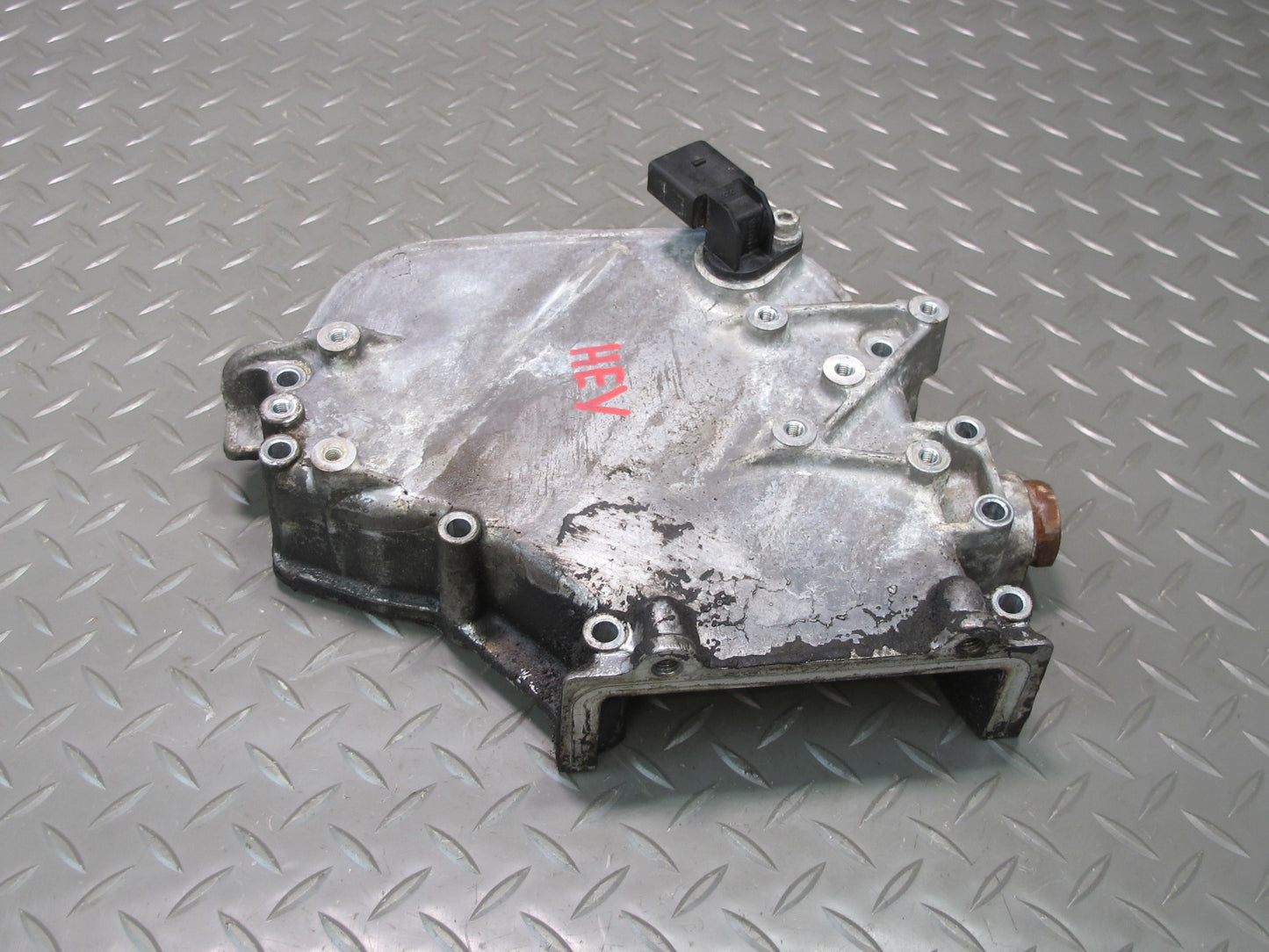 99-00 VW Eurovan T4 2.8L Engine Motor Upper Timing Chain  Plate Cover OEM