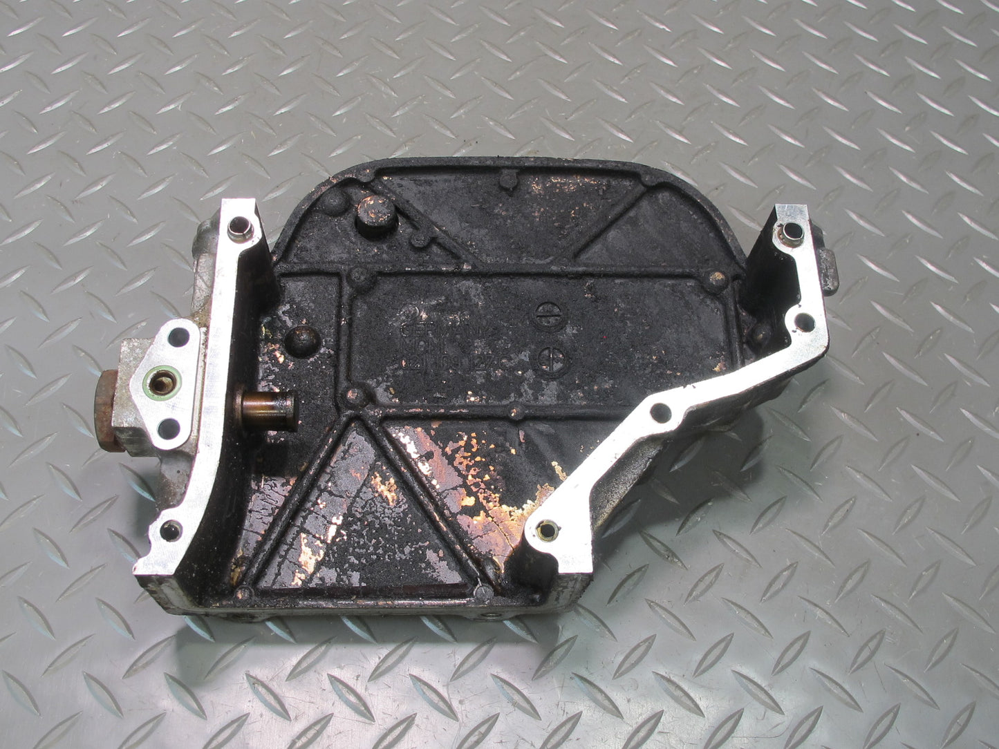 99-00 VW Eurovan T4 2.8L Engine Motor Upper Timing Chain  Plate Cover OEM