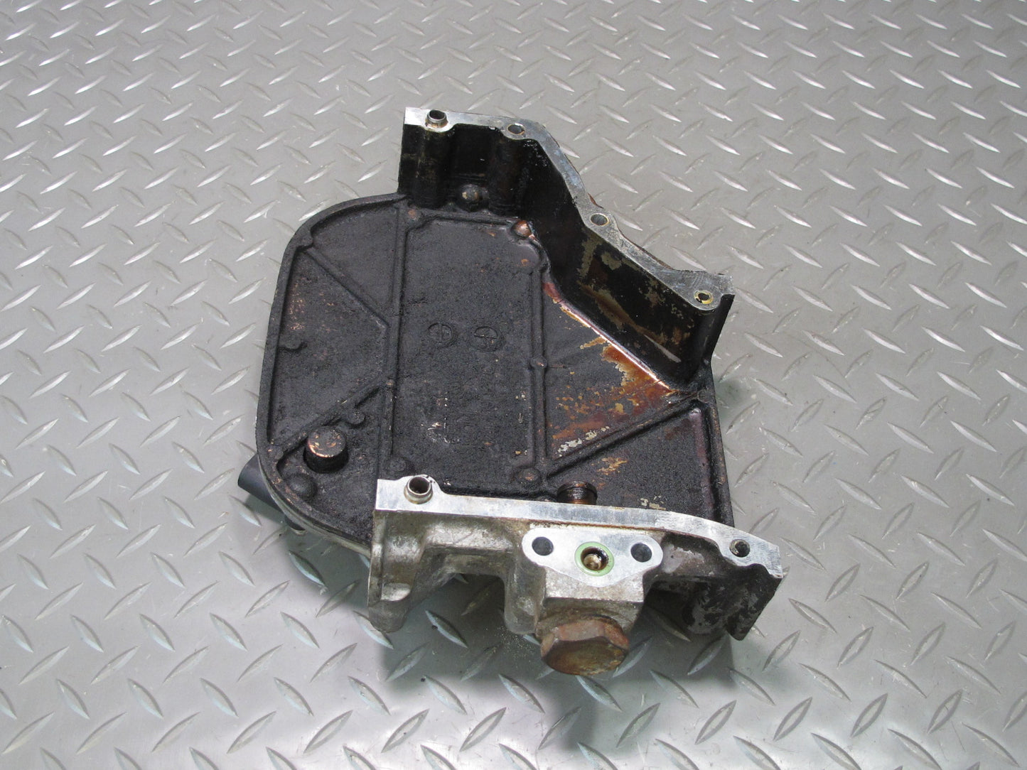 99-00 VW Eurovan T4 2.8L Engine Motor Upper Timing Chain  Plate Cover OEM