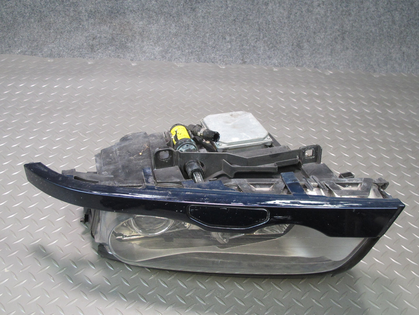 2001 BMW E46 330ci Coupe Convert Front Left Xenon HID Headlight Lamp w Trim OEM