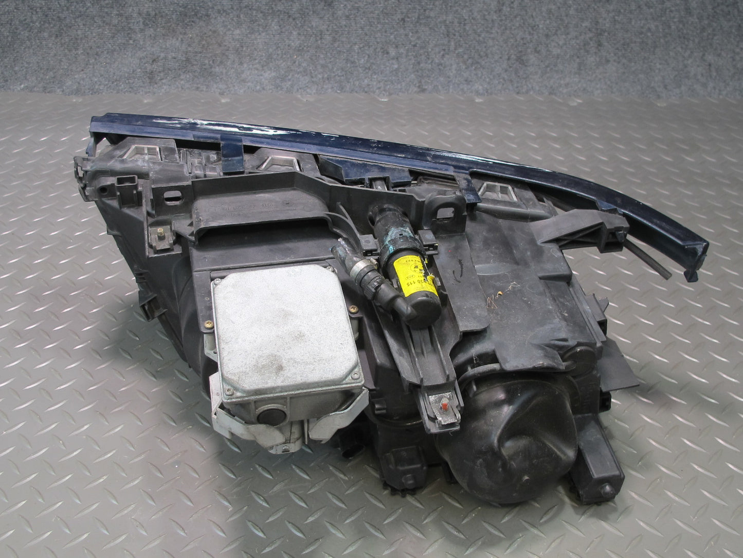 2001 BMW E46 330ci Coupe Convert Front Left Xenon HID Headlight Lamp w Trim OEM