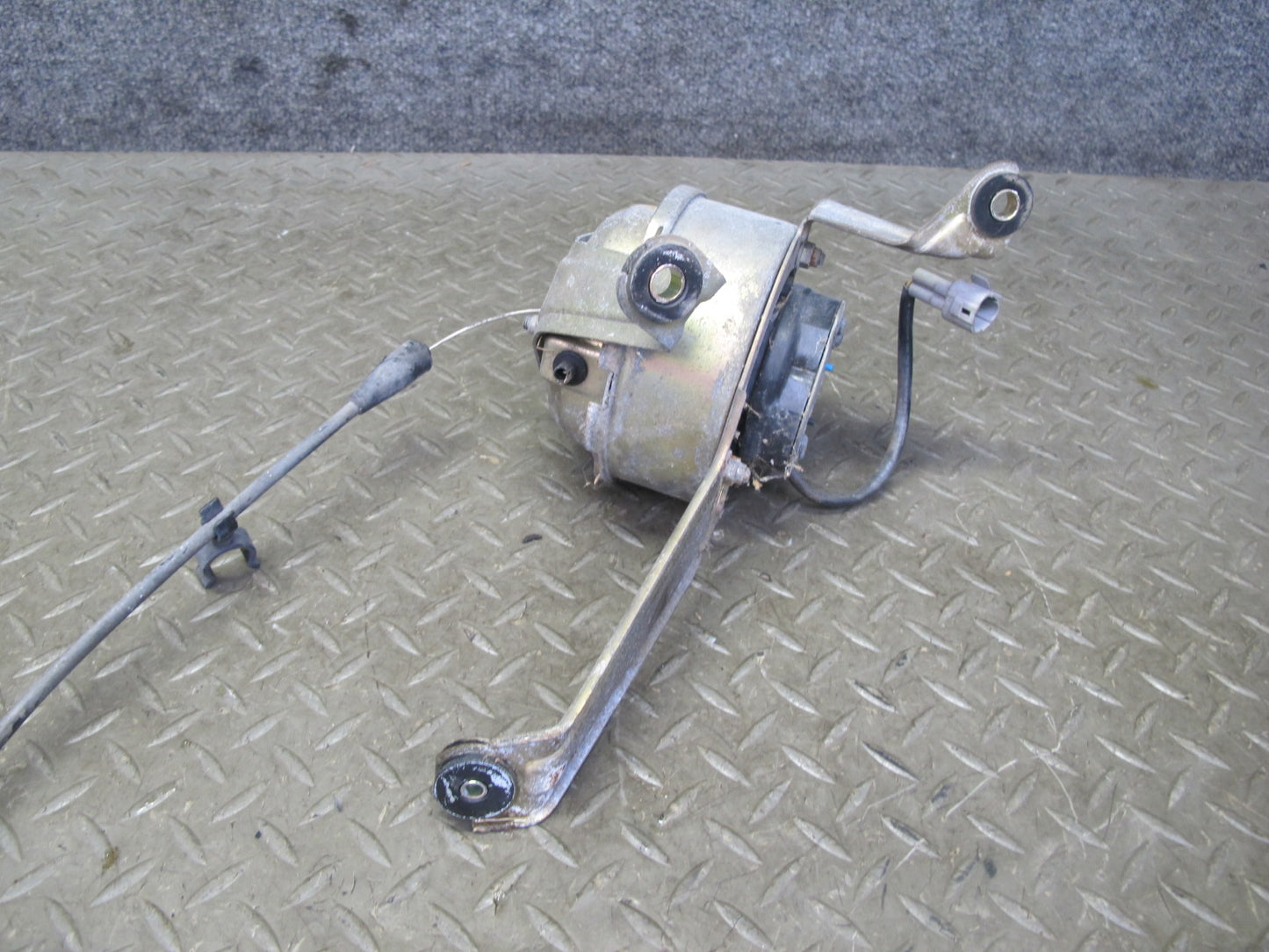 87-92 Toyota Supra MA70L MK3 7MGE NA Cruise Controle Actuator 88200-14131 OEM