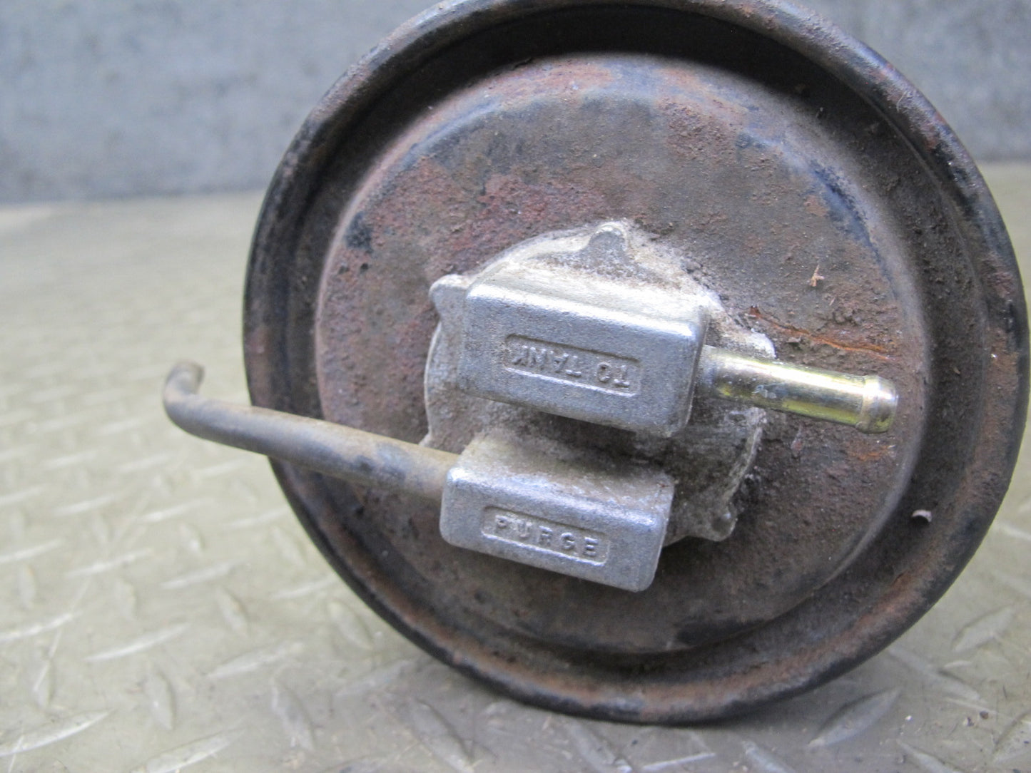 86-92 Toyota Supra MA70L MK3 Fuel Evap Vapor Charcoal Canister 77740-14410 OEM