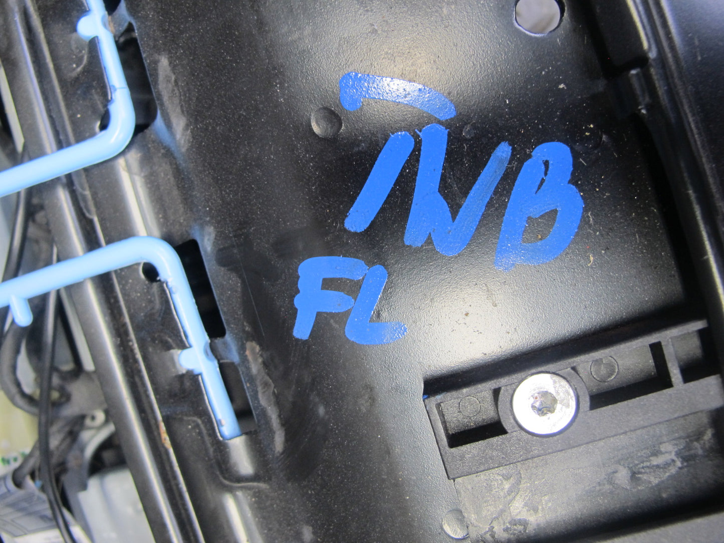 07-13 BMW E93 335i Conv Front Left Sport Seat Lower Frame Track Rail w Motor OEM