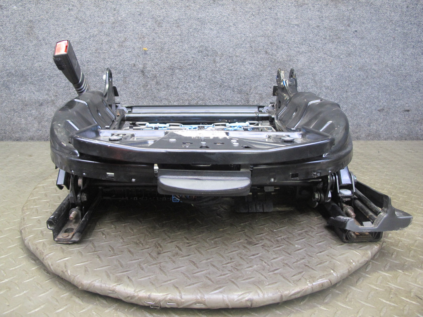 07-13 BMW E93 335i Conv Front Left Sport Seat Lower Frame Track Rail w Motor OEM