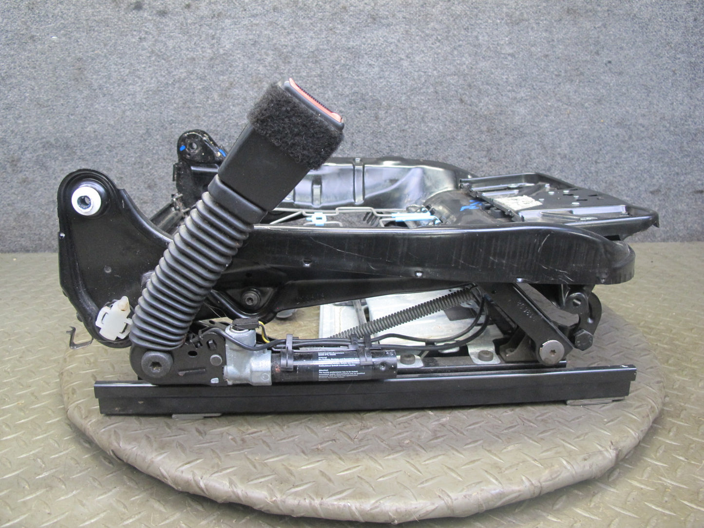 07-13 BMW E93 335i Conv Front Left Sport Seat Lower Frame Track Rail w Motor OEM