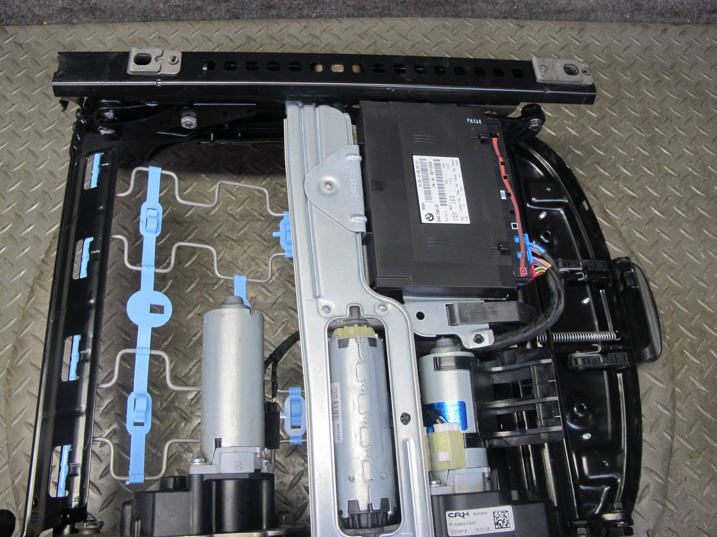 07-13 BMW E93 335i Conv Front Left Sport Seat Lower Frame Track Rail w Motor OEM