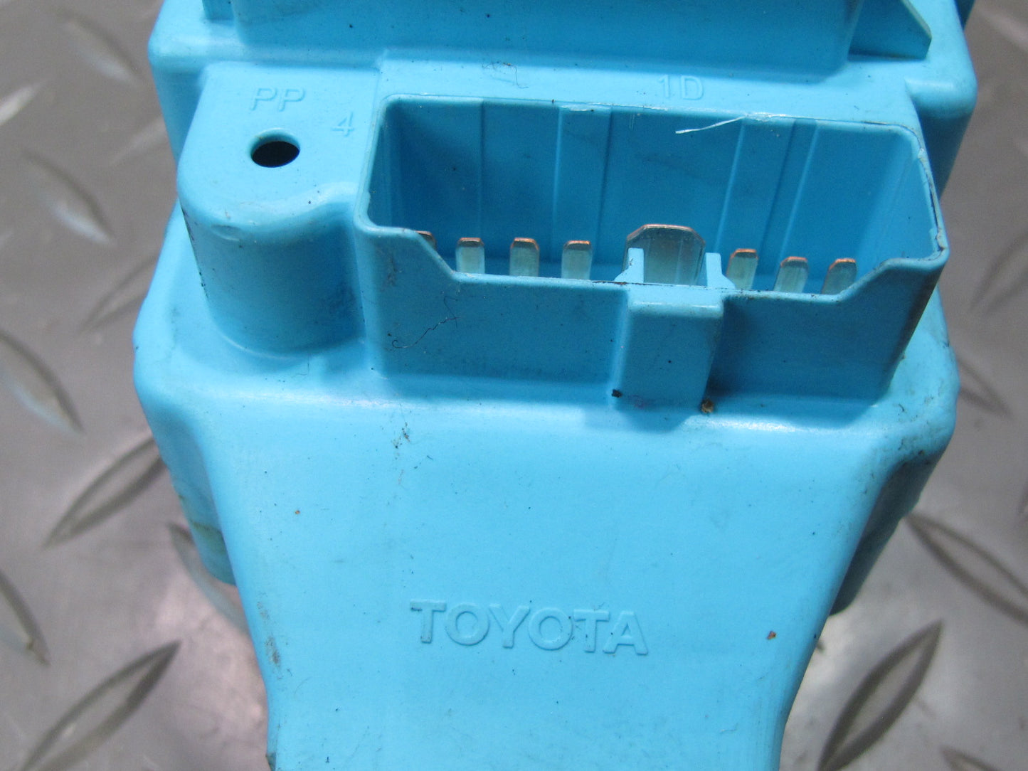89-92 Toyota Supra MK3 MA70L Integration Relay Fuse Box Module OEM