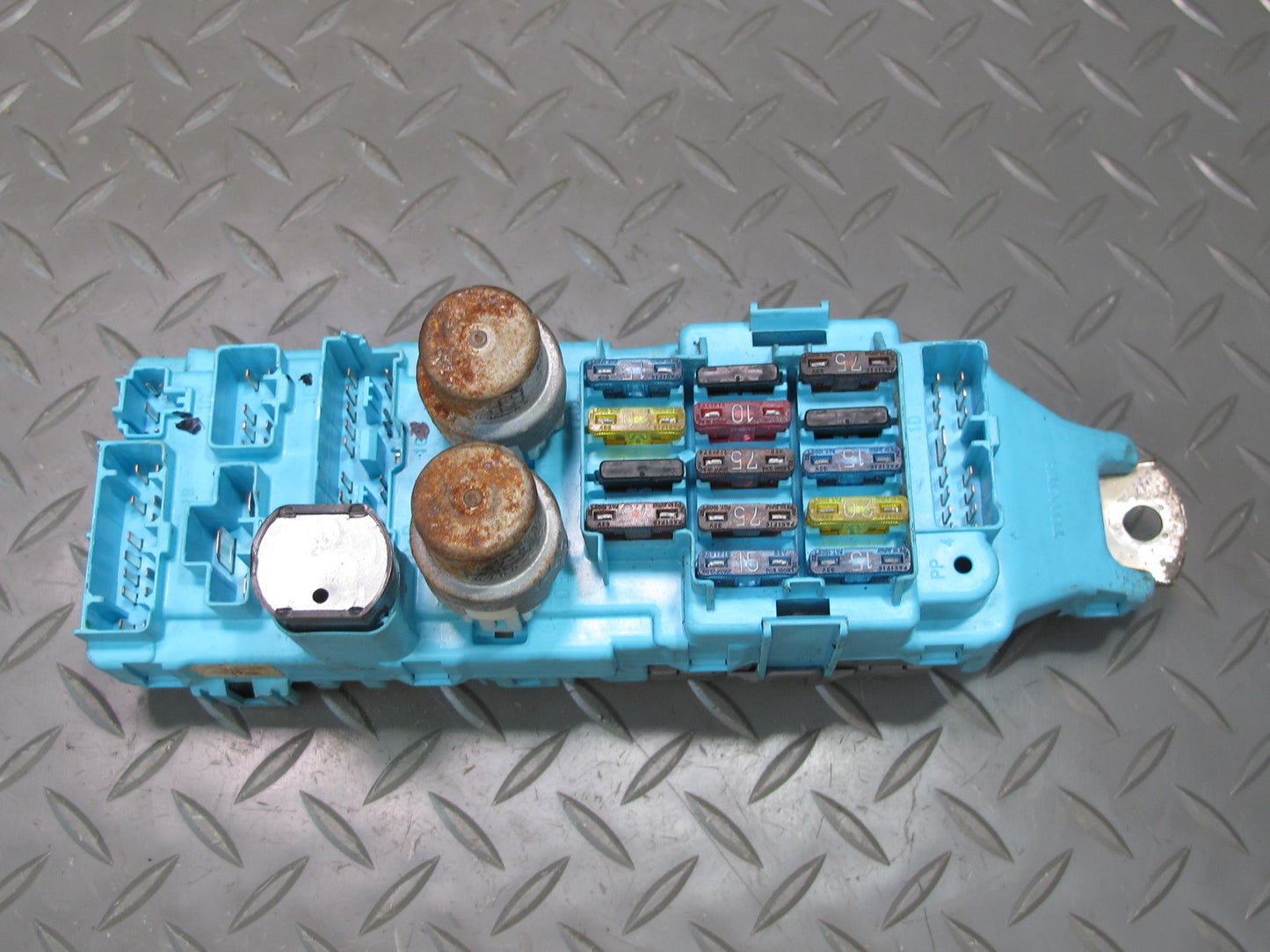 89-92 Toyota Supra MK3 MA70L Integration Relay Fuse Box Module OEM
