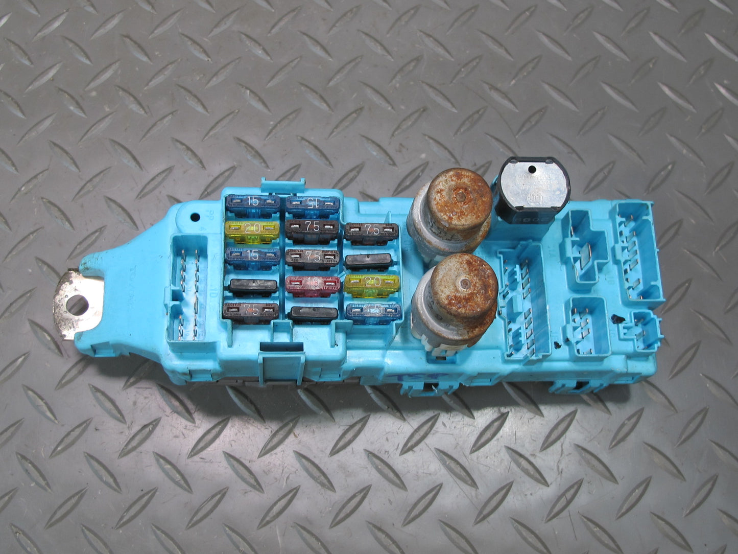 89-92 Toyota Supra MK3 MA70L Integration Relay Fuse Box Module OEM