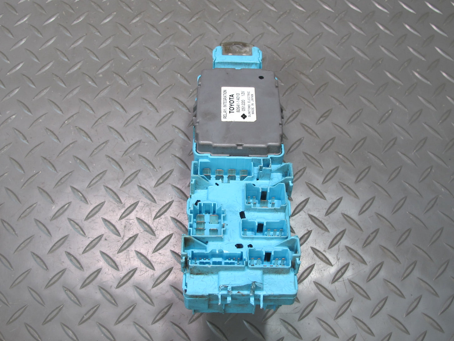 89-92 Toyota Supra MK3 MA70L Integration Relay Fuse Box Module OEM