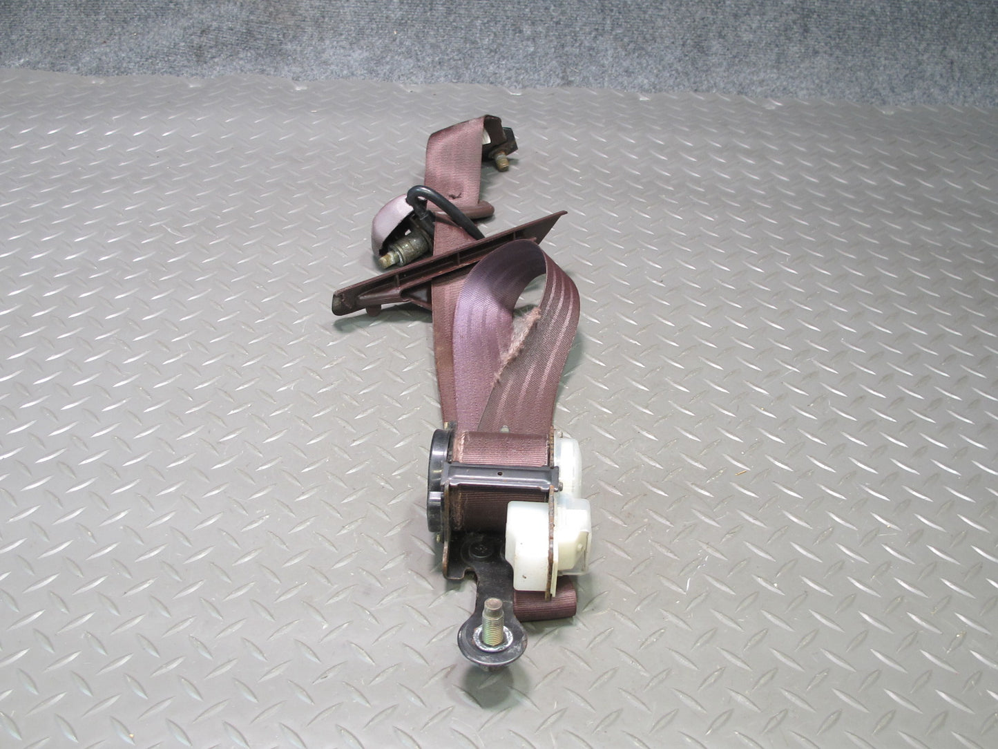 89-92 TOYOTA SUPRA MK3 REAR RIGHT & LEFT SIDE SEATBELT RETRACTOR SET OEM