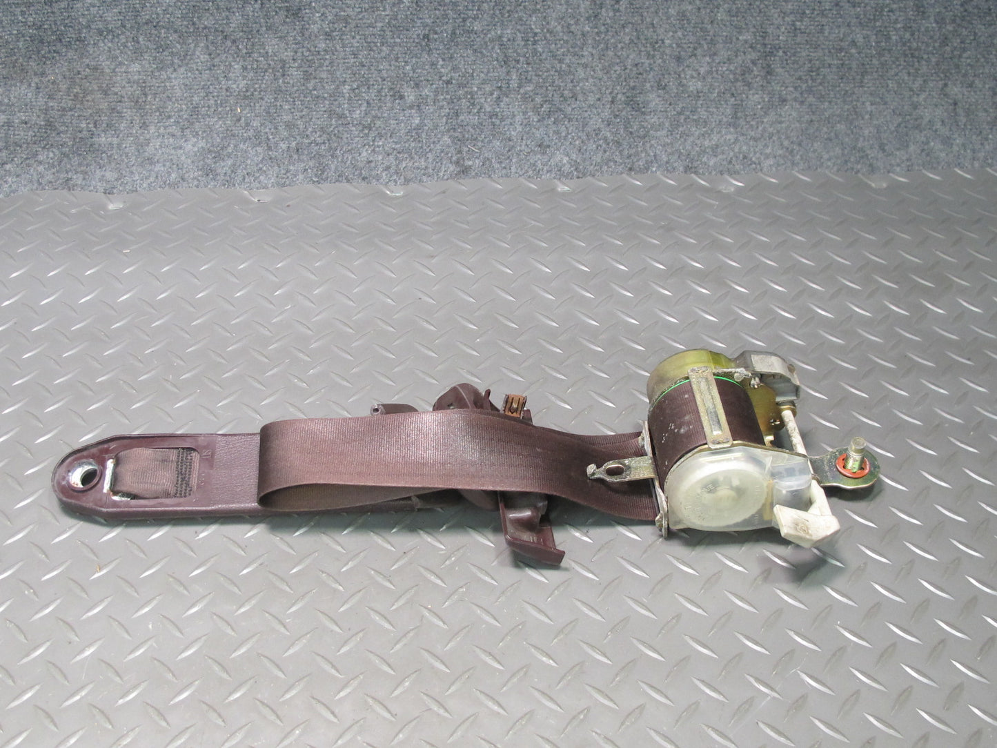 89-92 TOYOTA SUPRA MK3 FRONT RIGHT & LEFT SIDE SEATBELT RETRACTOR SET OEM