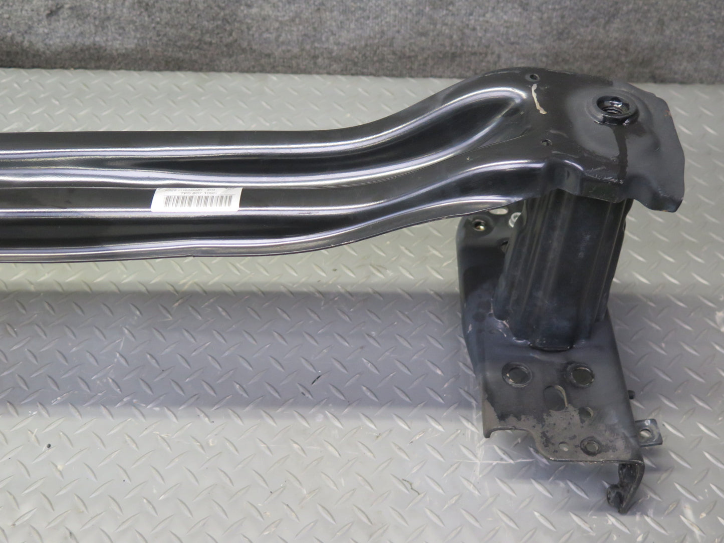 2011-2018 Porsche Cayenne 958 Front Bumper Reinforcement Impact Bar