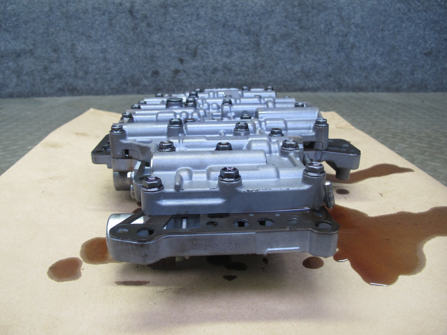 08-09 Lexus USE20L Is-f AA80E A/T Auto Transmission Valve Body Mechatronic OEM