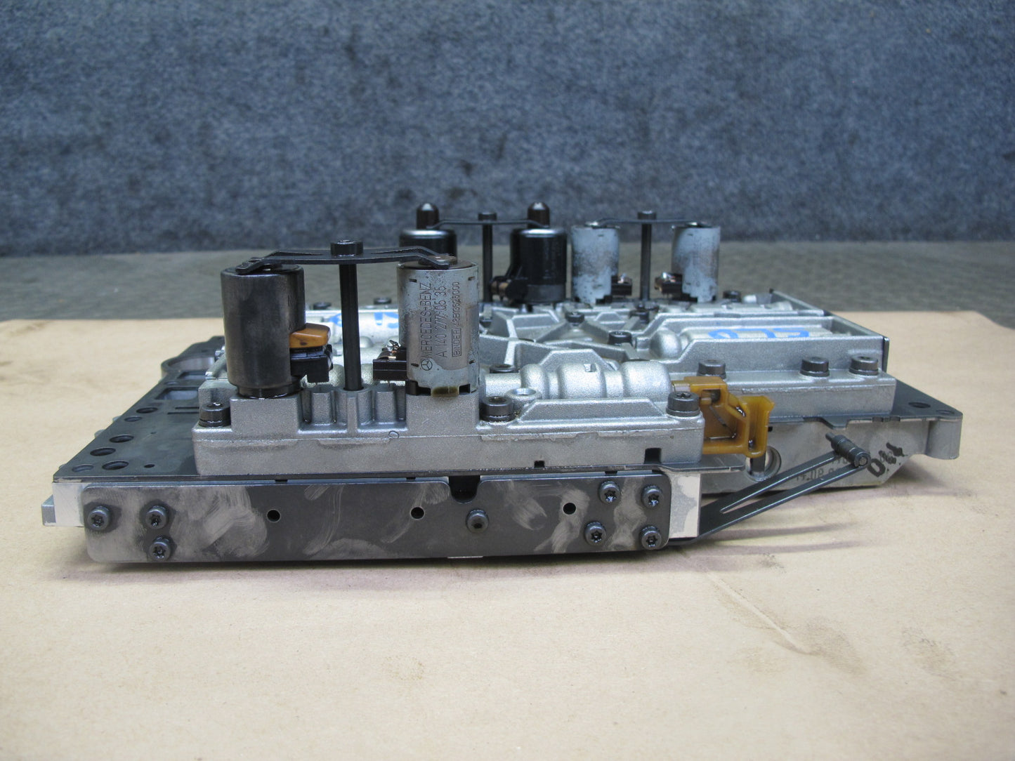 03-04 Mercedes R230 SL500R 722.633 Transmission Valve Body Mechatronic 130K OEM