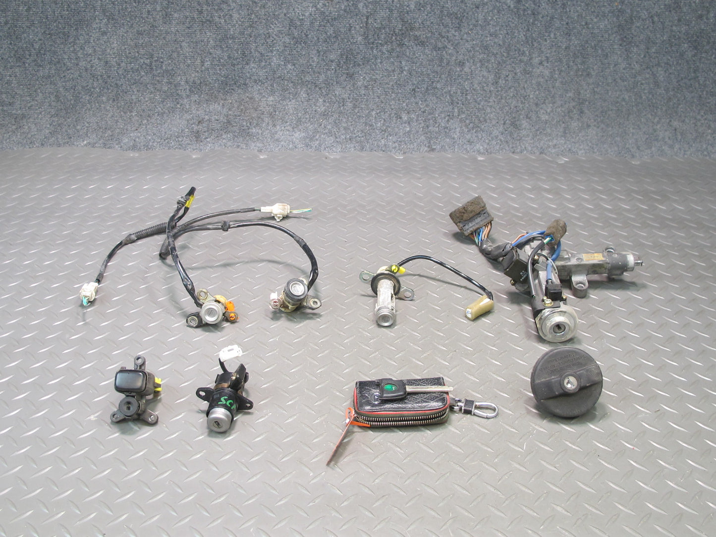 92-94 Lexus SC300 SC400 A/T Ignition Trunk Door Glove Lock KEY Fuel Cap Set OEM