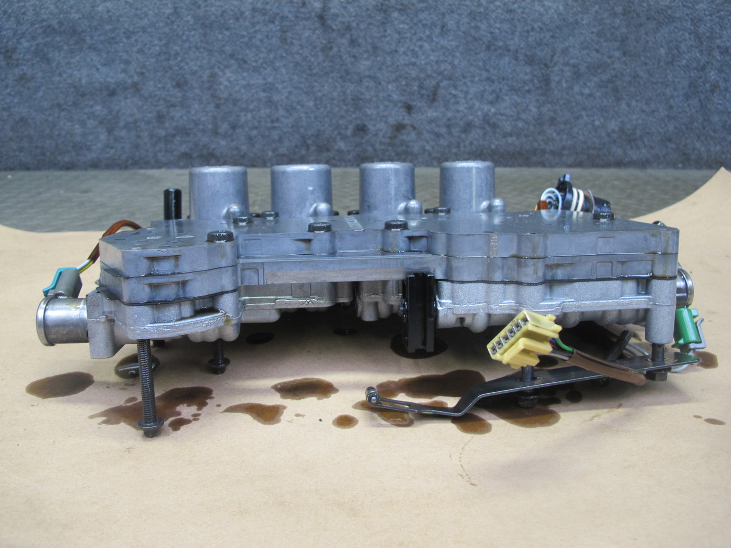 04-06 BMW E46 330i 330Ci A5S 390R A/T Transmission Valve Body Mechatronic OEM