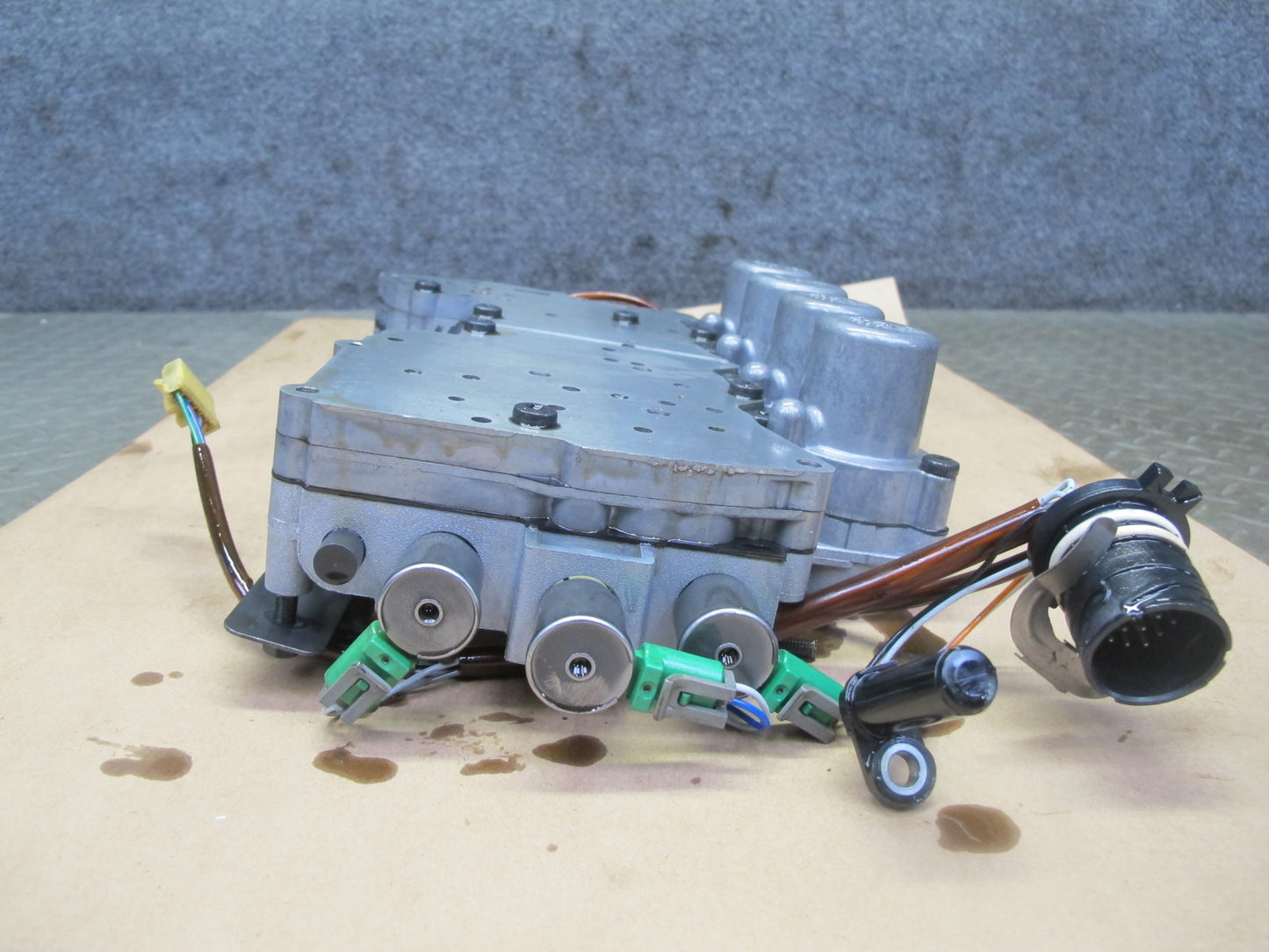 04-06 BMW E46 330i 330Ci A5S 390R A/T Transmission Valve Body Mechatronic OEM