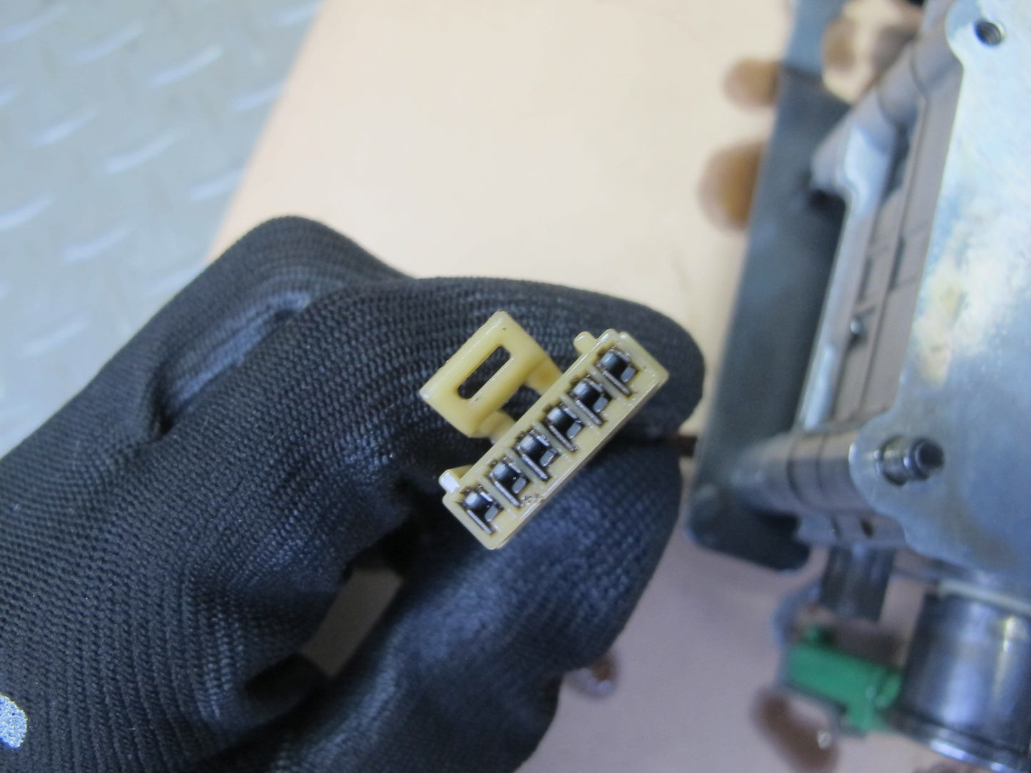 04-06 BMW E46 330i 330Ci A5S 390R A/T Transmission Valve Body Mechatronic OEM