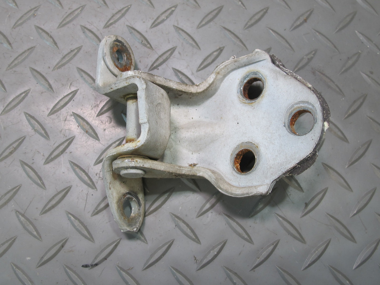 86-92 Toyota Supra MK3 MA70L Left & Right Door Upper & Lower Hinge Set White OEM