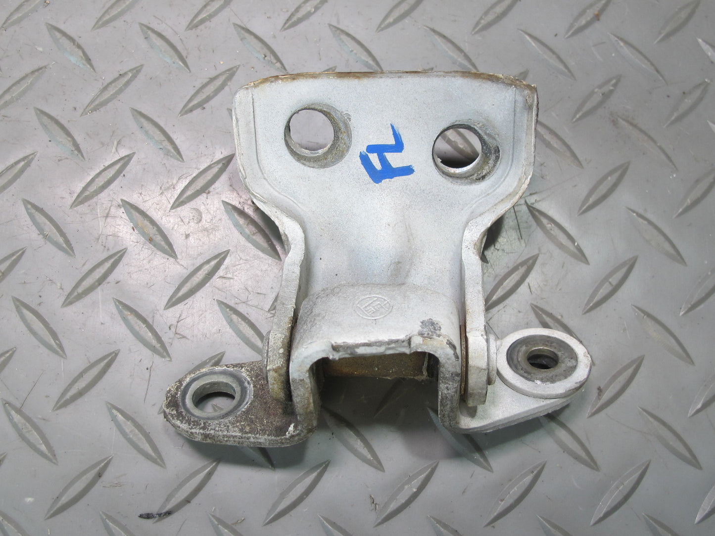 86-92 Toyota Supra MK3 MA70L Left & Right Door Upper & Lower Hinge Set White OEM