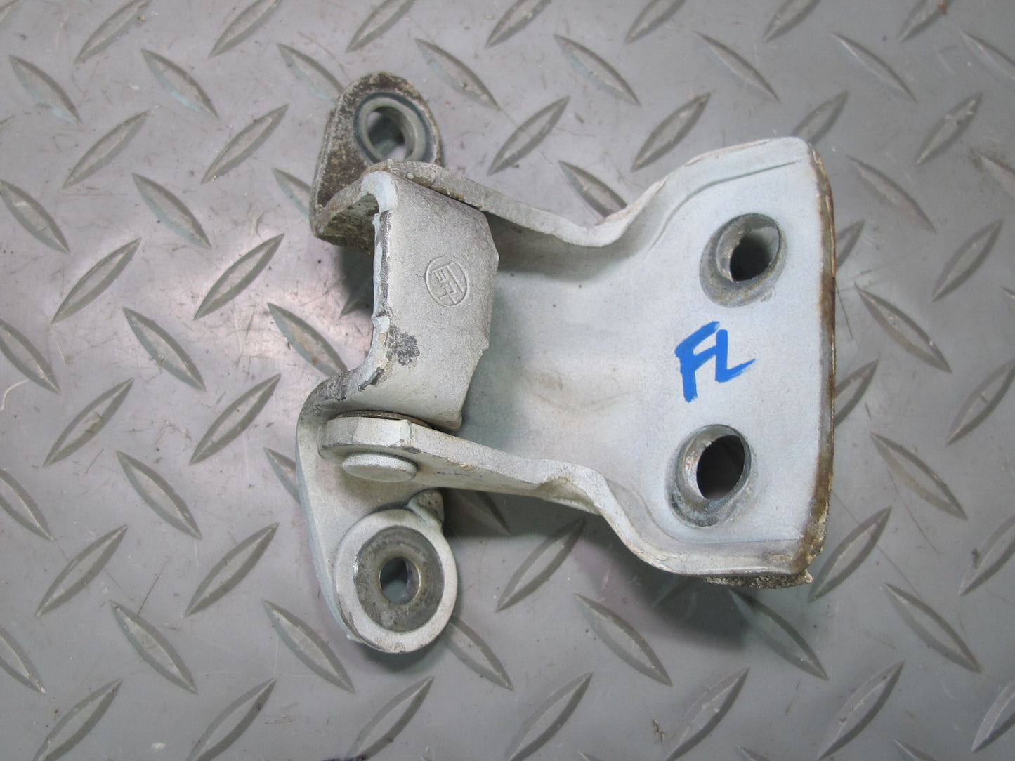 86-92 Toyota Supra MK3 MA70L Left & Right Door Upper & Lower Hinge Set White OEM