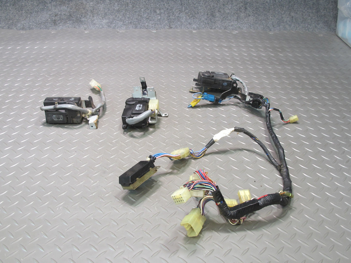 86-92 Toyota Supra MK3 Set of 4 Heater Core Vent Flap Actuator Sensor w Wire OEM