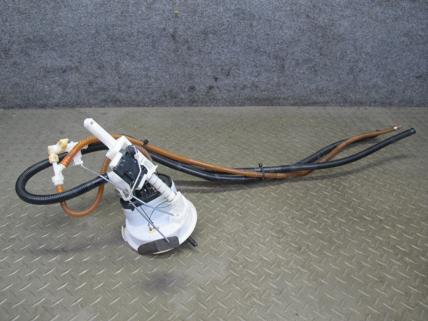 07-13 BMW E90 E92 E93 335i N54 Set of 2 Fuel Pump Level Sensor Sending Unit OEM