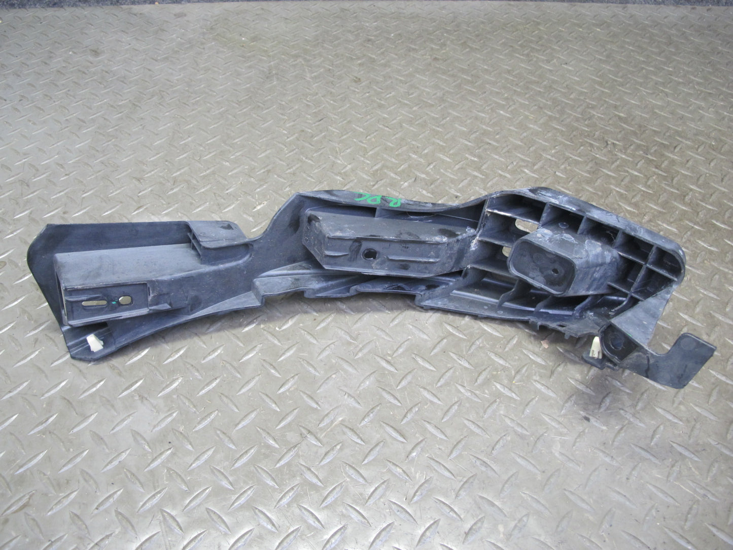 2011-2014 Porsche Cayenne 958 Rear Bumper Mount Bracket Support Set of 5