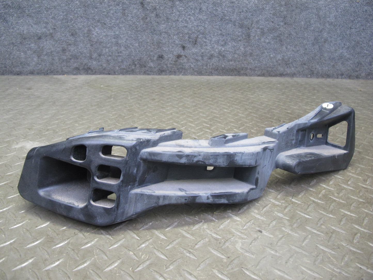 2011-2014 Porsche Cayenne 958 Rear Bumper Mount Bracket Support Set of 5