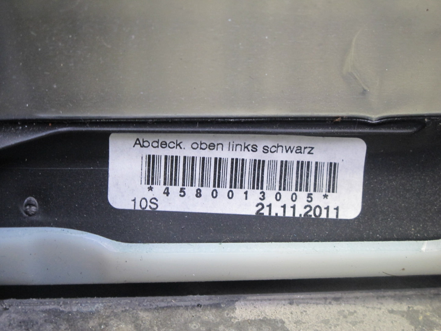 2011-2018 Porsche Cayenne 958 Front Dash Center Console Frame Panel Assembly