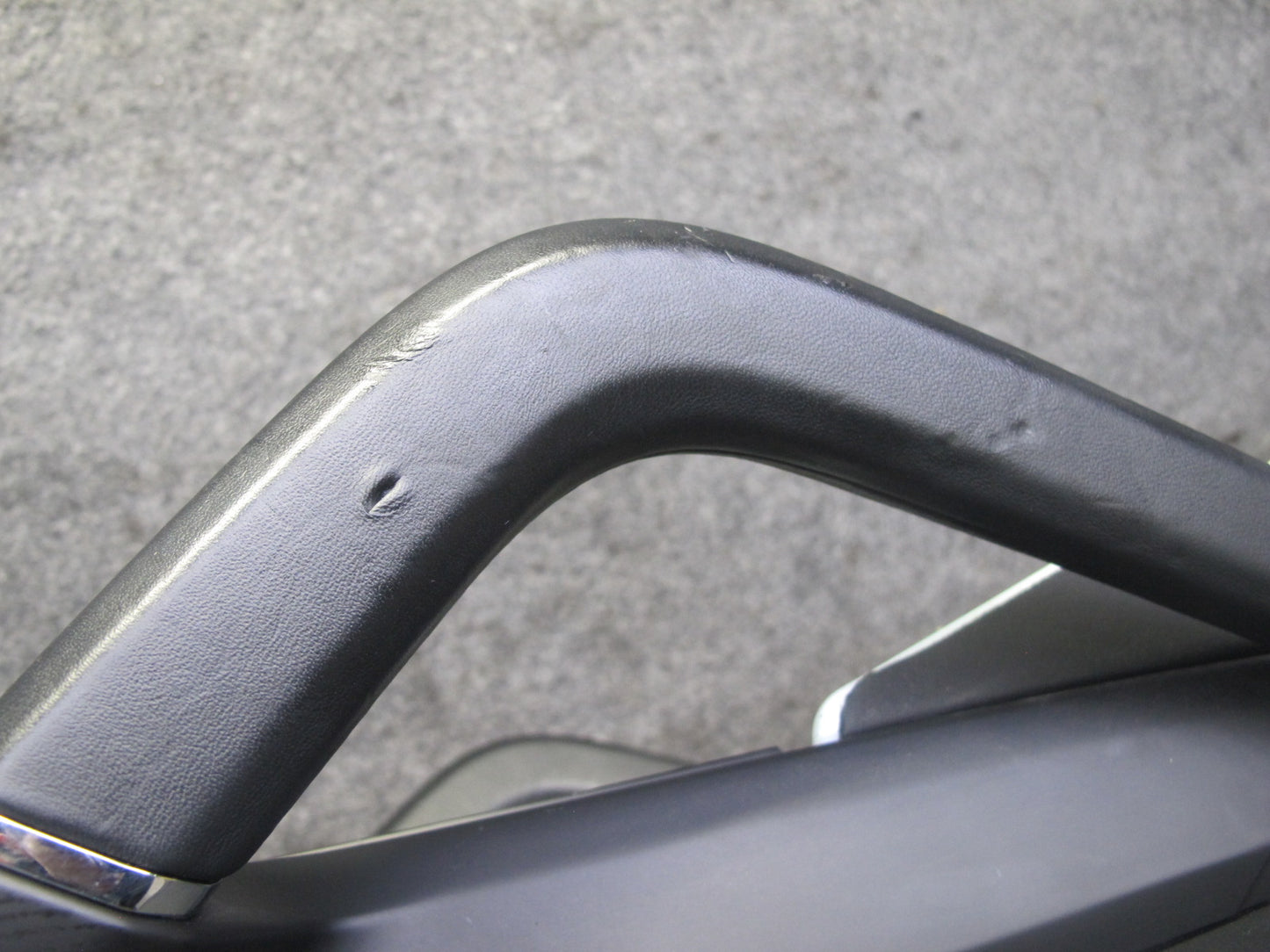 2011-2018 Porsche Cayenne 958 Front Dash Center Console Frame Panel Assembly