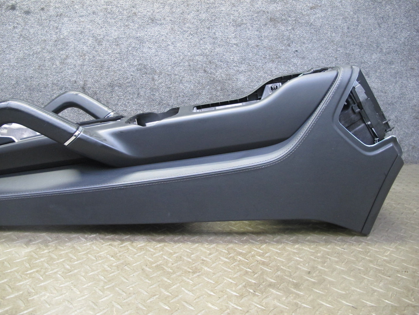 2011-2018 Porsche Cayenne 958 Front Dash Center Console Frame Panel Assembly