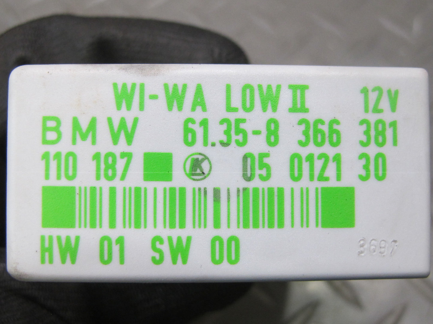 96-02 BMW E36/7 Z3 Windshield Wiper Relay Control Module 8366381 OEM