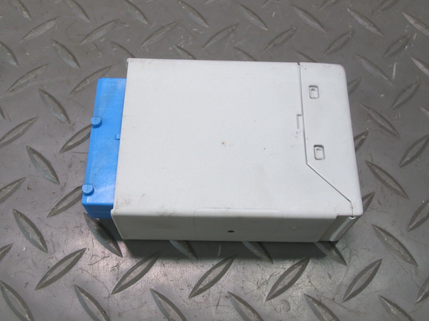 96-02 BMW E36/7 Z3 Windshield Wiper Relay Control Module 8366381 OEM