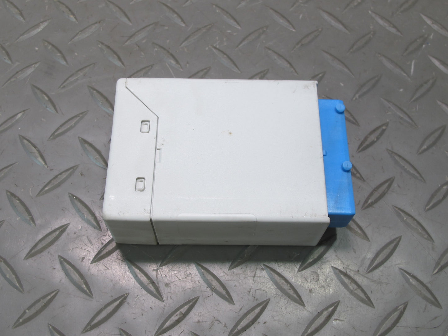 96-02 BMW E36/7 Z3 Windshield Wiper Relay Control Module 8366381 OEM