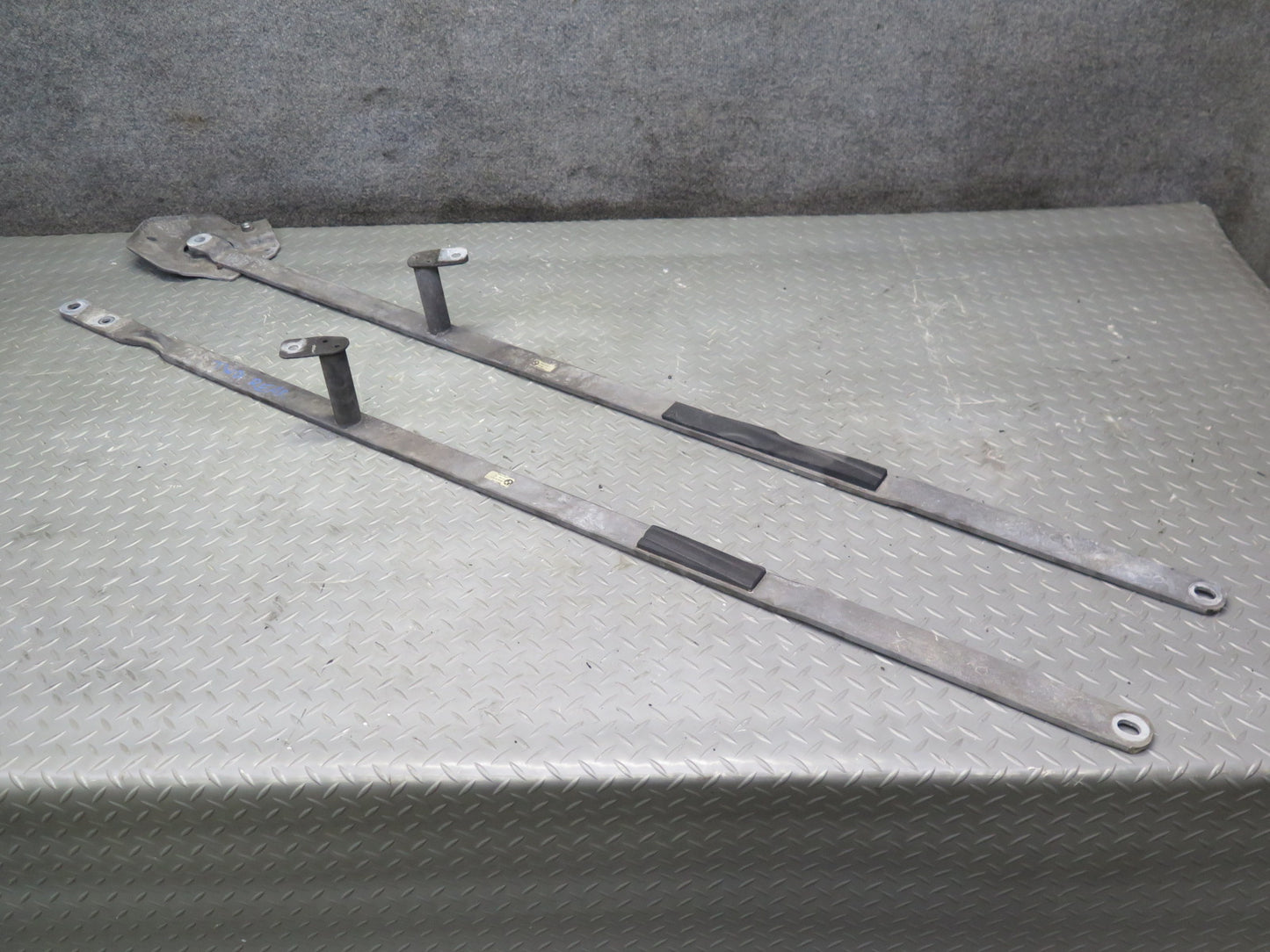 07-13 BMW E93 335i Conv Set of 4 Rear Pull Rod & Front V-brace Bracket 64K OEM