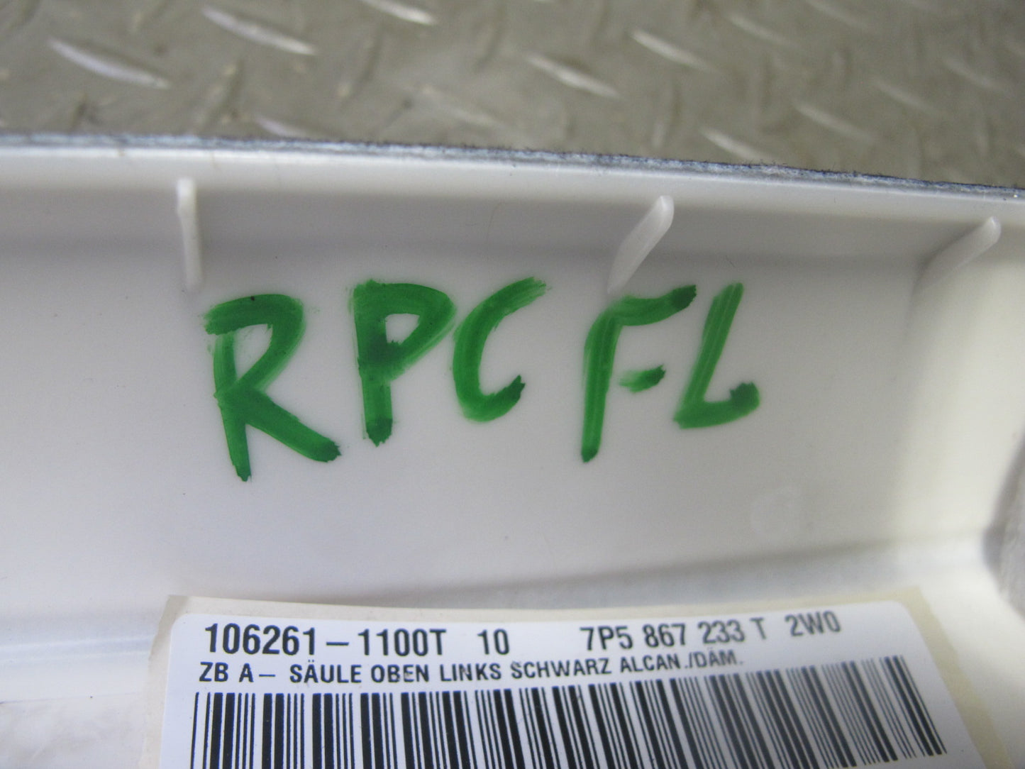 11-18 Porsche Cayenne 958 Front Right & Left Side A Pillar Trim Cover Panel Set