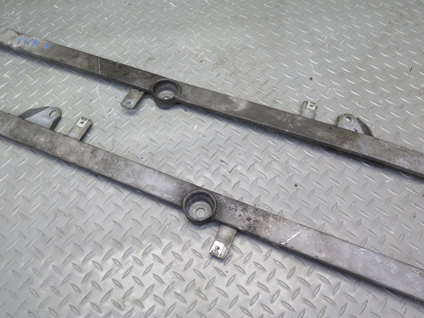 07-13 BMW E93 335i Conv Set of 4 Rear Pull Rod & Front V-brace Bracket 64K OEM