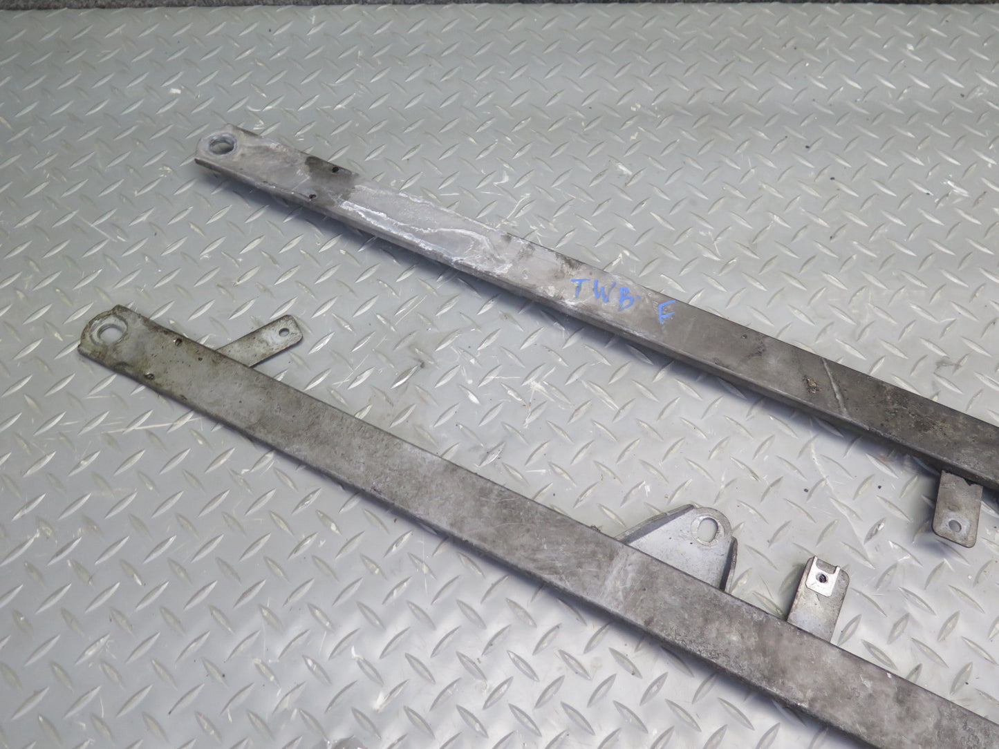 07-13 BMW E93 335i Conv Set of 4 Rear Pull Rod & Front V-brace Bracket 64K OEM