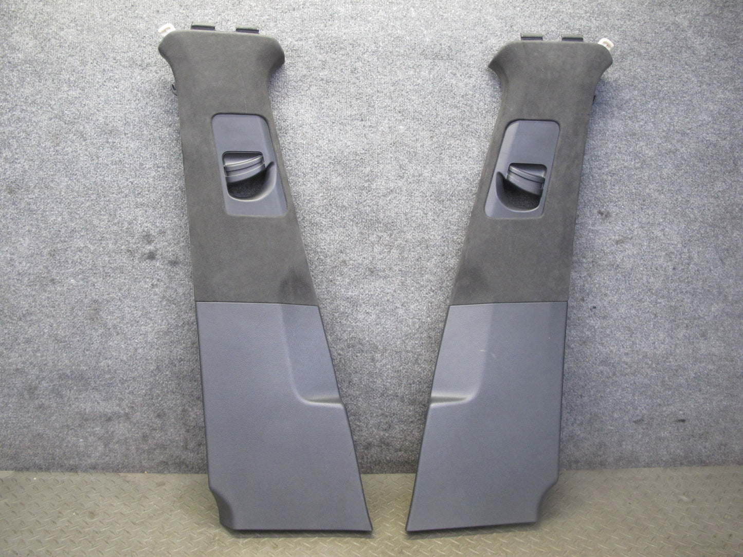 11-18 Porsche Cayenne 958 Right Left Side Upper B Pillar Trim Cover Panel Set