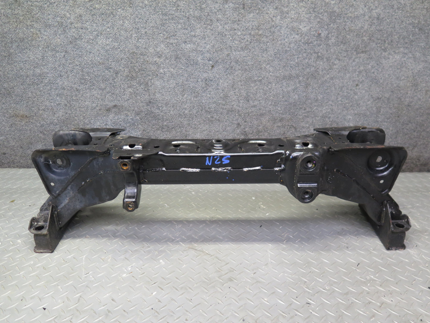 03-09 Nissan 350Z Z33 Front Suspension Subframe Crossmember Carrier 68K Mile OEM